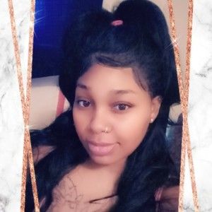 Meet your Posher, Kaira